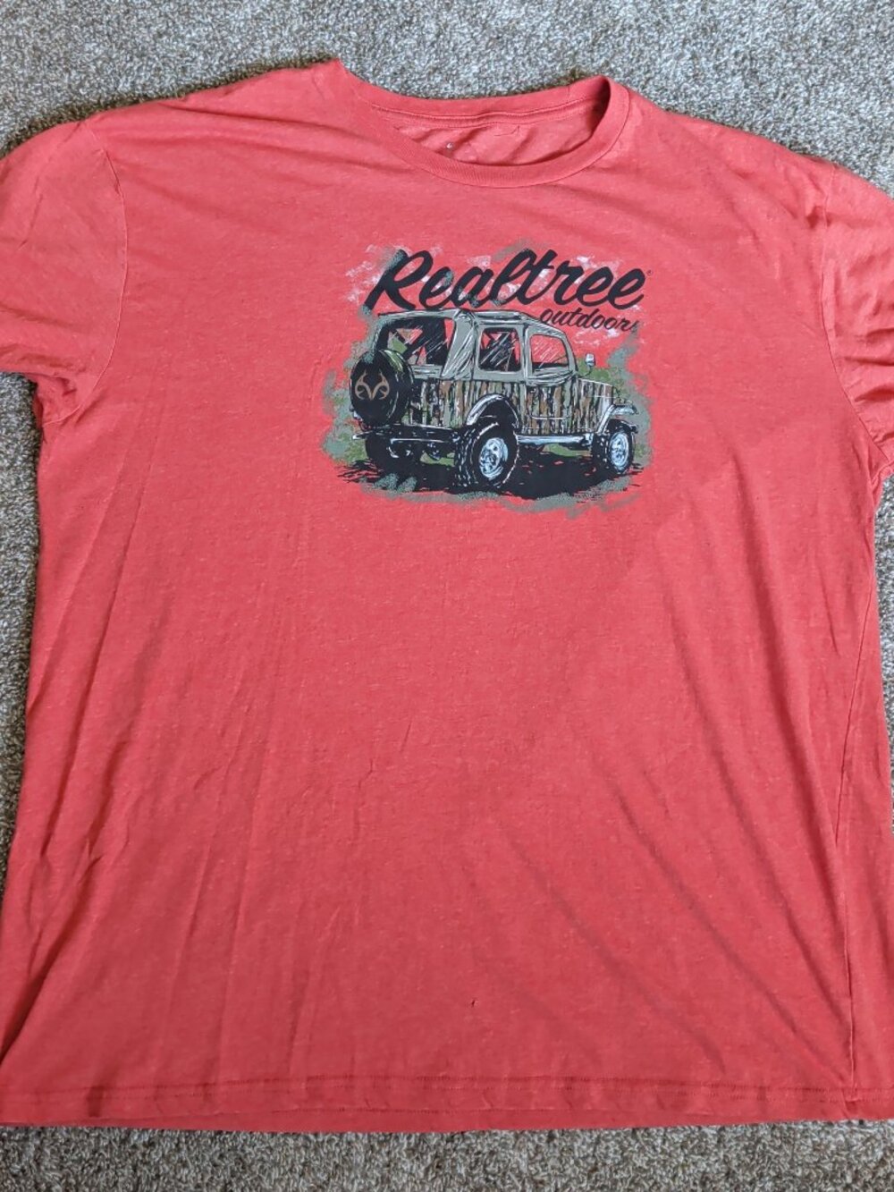 Realtree Outdoors Faded Tag Large - Orange Shirt With Jeep Image - Soft